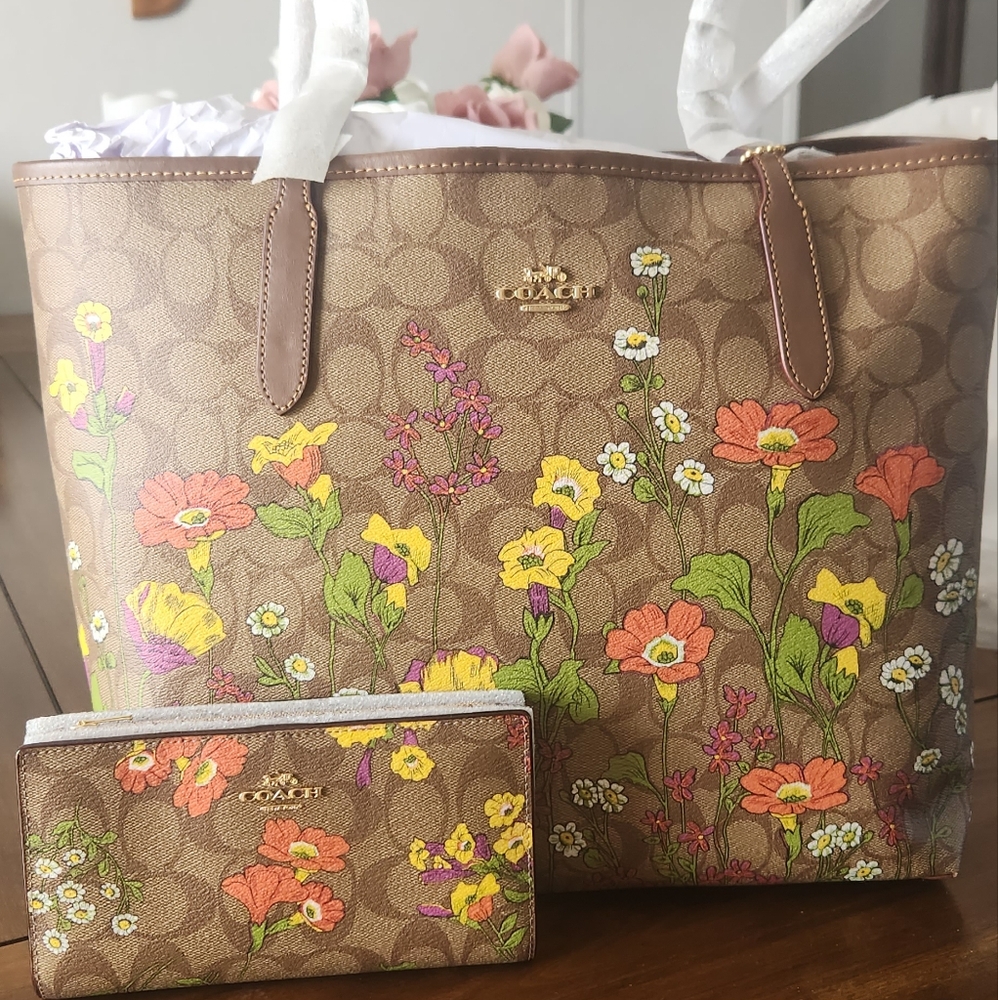 Coach Tote and Wallet